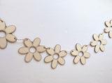Daisy Flower Wood Garland