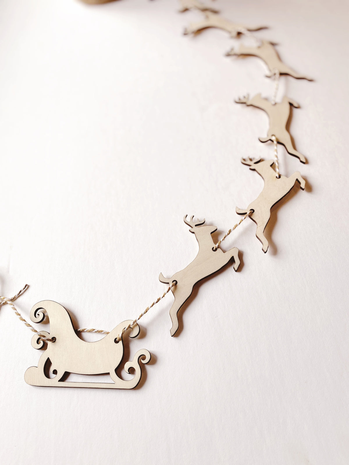 Sleigh and Reindeer Wood Garland